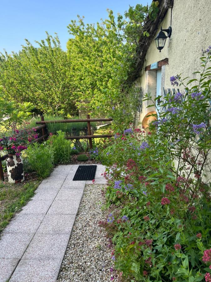 La Colline De Tilleul - Les Deux Puits - Cosy Cottage With Swimming Pool Near Aubeterre Saint-Romain  Exterior photo